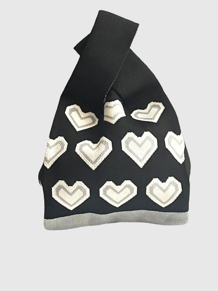 MINI MOCHILA DE MANO ( NUEVA )  corazones negro. Talla Única