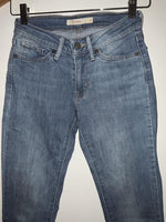 LEVIS Jean cinco bolsillos ref 711. Talla 24 ( 4 )