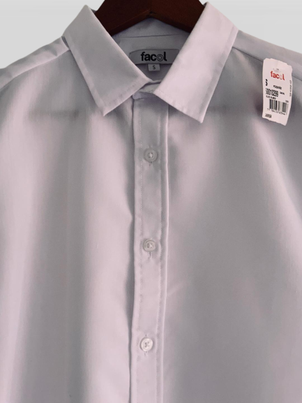 FACOL NUEVA Camisa basica tipo escolar. Talla S NoLoBotes