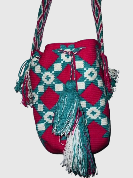 MOCHILA Tejida tipo Wayú Fucsia. Talla Única