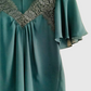 MANGO Blusa con aplicaciones en encaje. Talla S