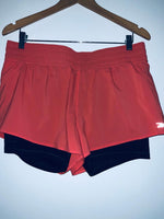 REEBOK Short deportivo para mujer. Talla L