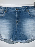 NAF NAF Short en indigo bordado. Talla 10