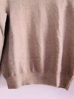 SOLOIO Sweater cuello en pico. Talla L