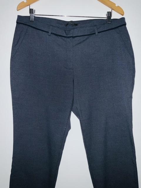 ESPRIT Pantalón Casual mini cuadros. Talla 14 ( XXL )