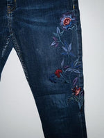 MANGO Jean cinco bolsillos bordado. Talla 36 ( 6 )