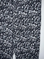 UNIQLO Pantalón suelto estampado. Talla L