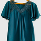 MANGO Blusa con aplicaciones en encaje. Talla S
