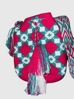 MOCHILA Tejida tipo Wayú Fucsia. Talla Única