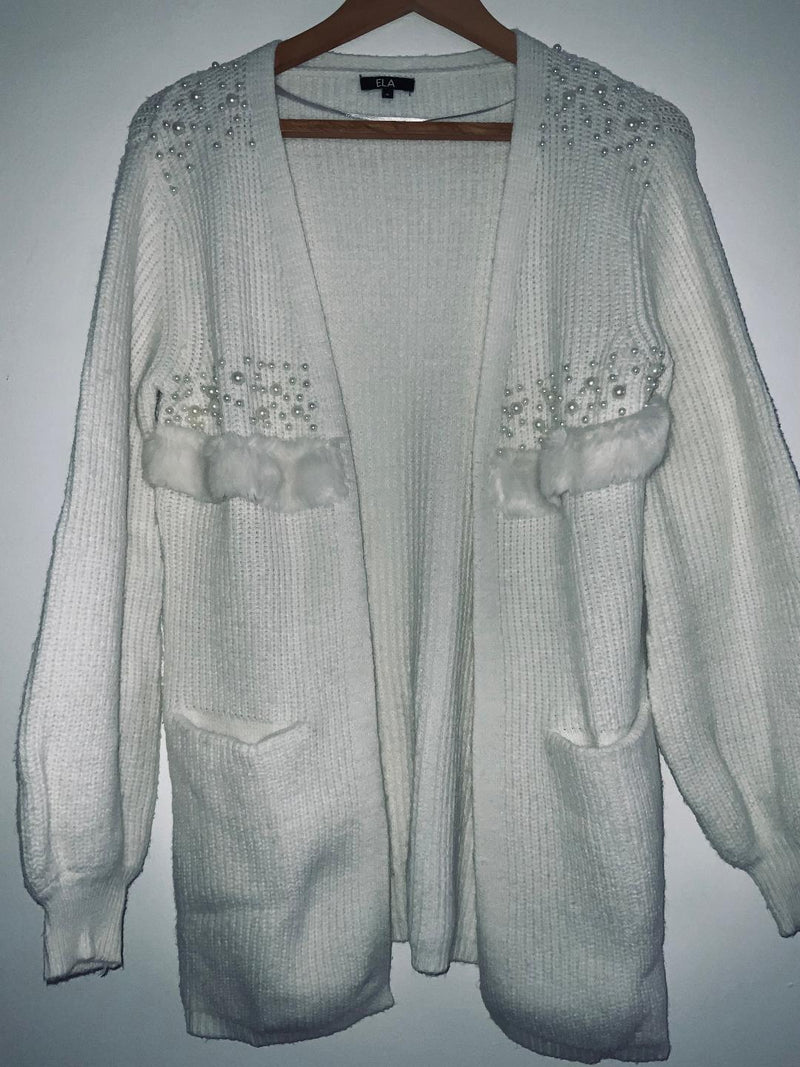 ELA Sweater largo con detalles en perlas. Talla 6