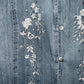 STUDIO WEST Blusa en denim bordada. Talla S/M*