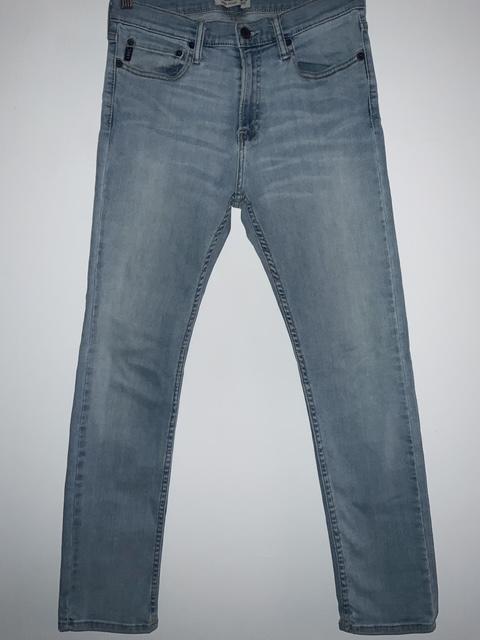 ABERCROMBIE KIDS Jean cinco bolsillos junior. Talla 16