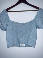 SYBILLA ( NUEVA ) Blusa Crop escote cuadrado. Talla L