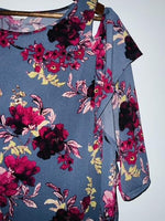 EST.1945 Blusa Estampada flores. Talla M