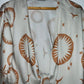 ANARIAS Kimono corto estampado sellos. Talla Única