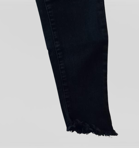 DENIMLAB Pantalón cinco bolsillos en dril negro. Talla 10