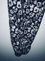 UNIQLO Pantalón suelto estampado. Talla L