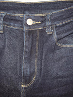 LOLA JEANS Jean Semi Flare recta tiro alto. Talla 8