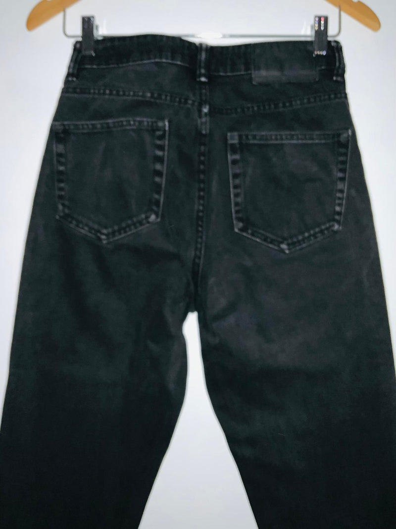 ZARA Jean Mom cinco bolsillos negro. Talla 34 ( 4 )