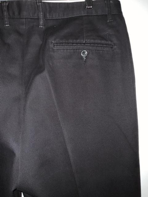 DOCKERS Pantalón negro en dril para hombre . Talla 36 x 32