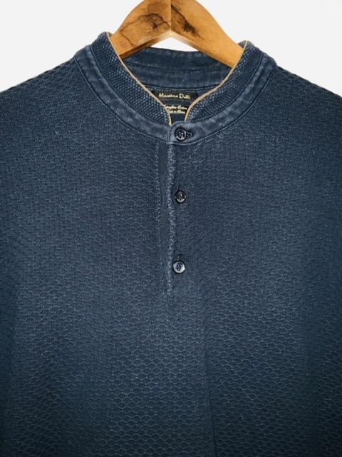 MASSIMO DUTTI Camiseta/Buzo para hombre cuello henley. Talla S