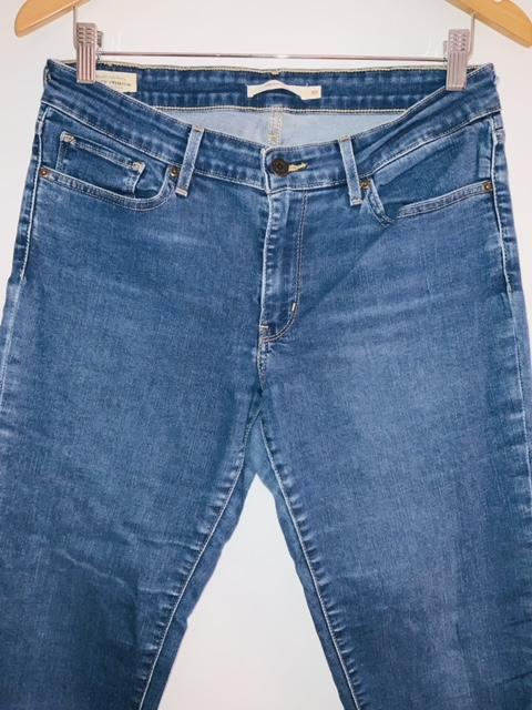 LEVIS Jean cinco bolsillos ref 715 Bootcut. Talla 30 ( 10 )