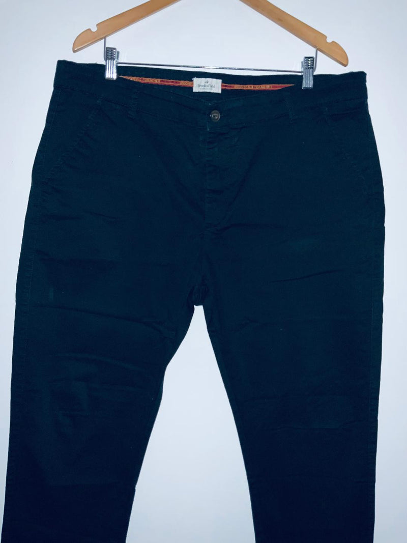 BROOKSFIELD Pantalón casual en dril para hombre. Talla 40 ( XXL)