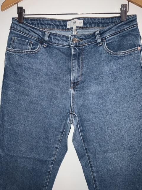 MANGO Jean cinco bolsillos bota recta. Talla 40 ( 10 )