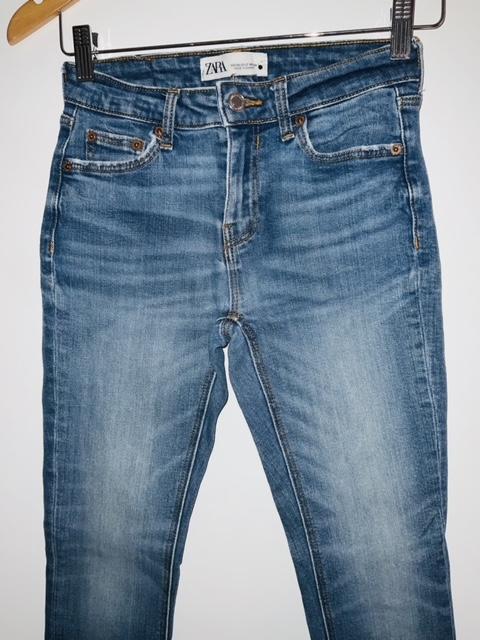 ZARA Jean cinco bolsillos Skinny. Talla 4