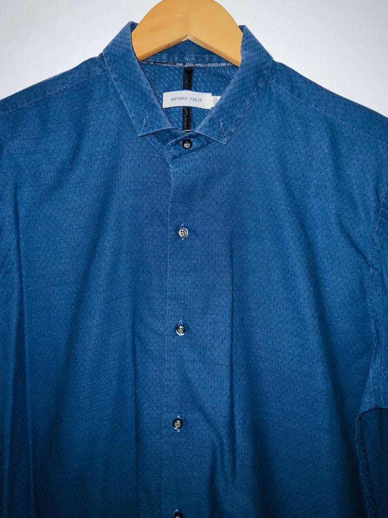 ARTURO CALLE Camisa para hombre en tela jaquard. Talla XL