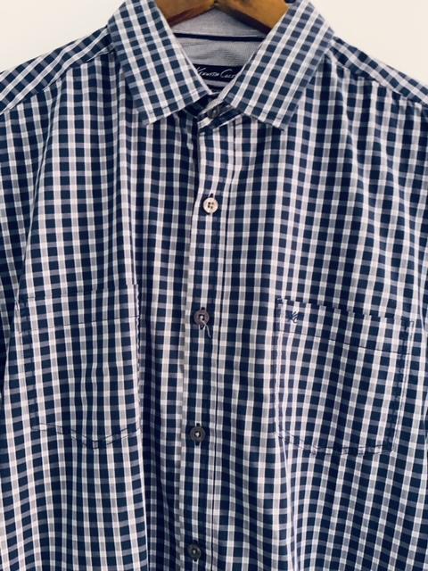 KENNETH COLE Camisa para hombre a cuadros azul. Talla M