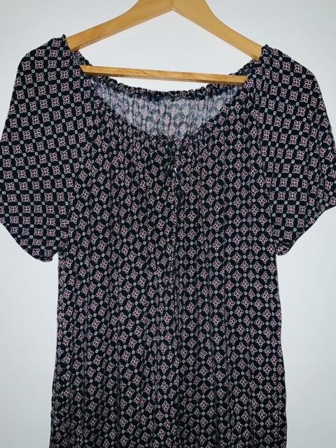 NEWBOAT Camiseta amplia estampada. Talla L