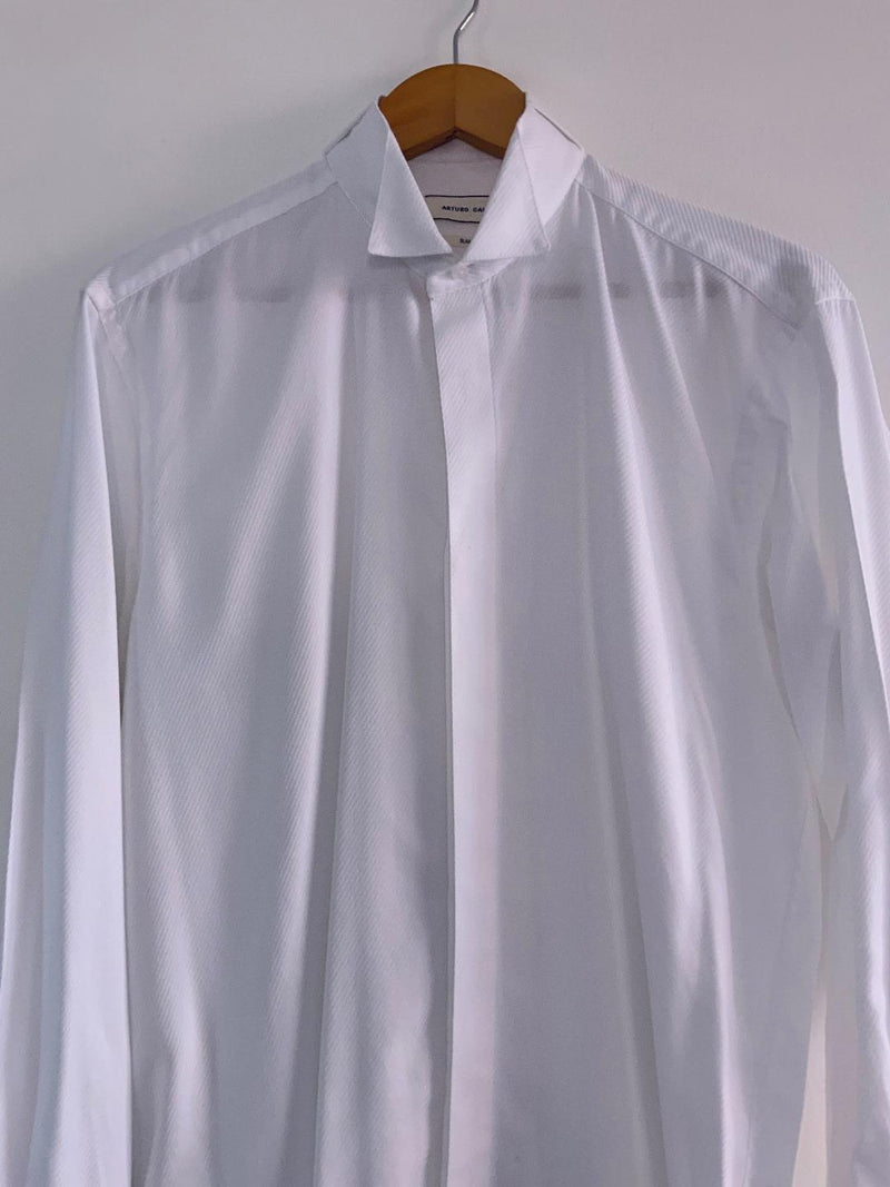 ARTURO CALLE Camisa para smoking. Talla 40 ( L )