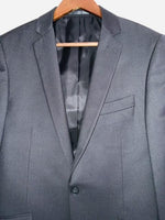 KENNETH COLE REACTION Traje para hombre 2 botones. Talla S/M