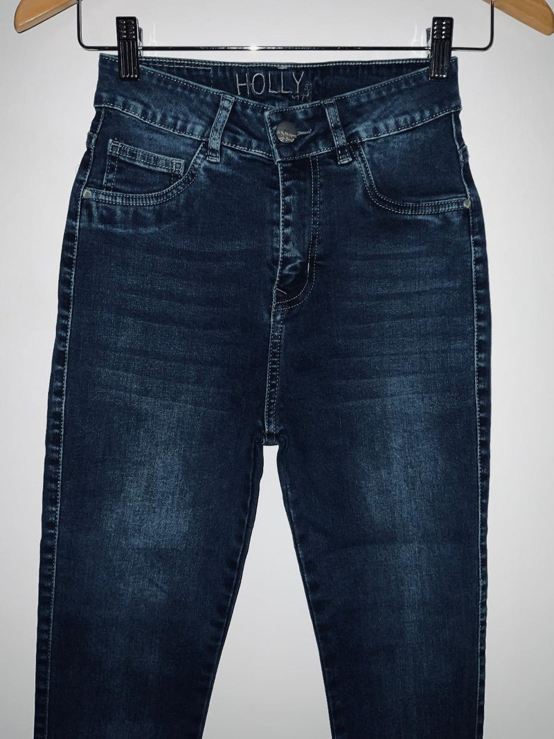 HOLLY ( NUEVO ) Jean cinco bolsillos Skinny. Talla 6