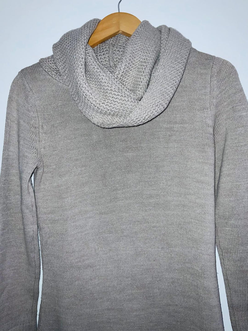 H&M Sweater largo con cuello de doblar. Talla S