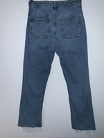 ZARA Jean con bolsillos de parche. Talla 38