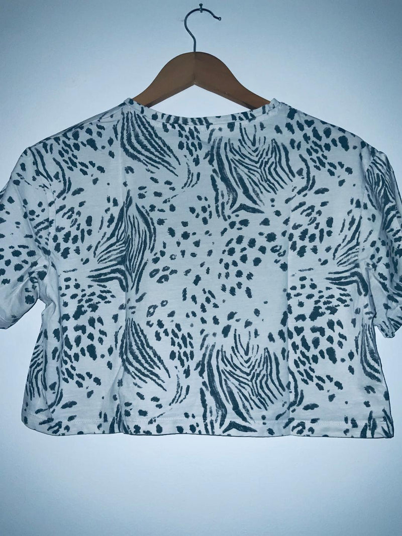 MANGO Camiseta corta estampada animal print. Talla XS