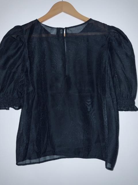 H&M Blusa mangas bombachas. Talla M