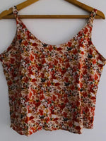 NAF NAF Blusa corta estampada con tirantes. Talla S