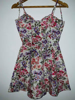 ELA Vestido corto estampado. Talla 6 ( XS )