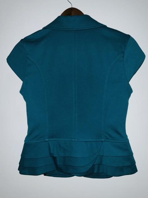 RAGGED Chaquetilla manga corta. Talla M