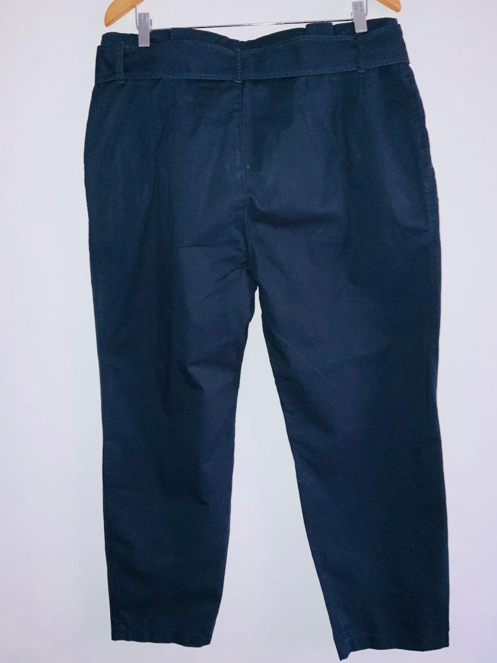 ESPRIT Pantalón en dril con lazo. Talla 14 ( XL )