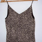 ALANIZ ( NUEVA ) Blusa de tiras estampada animal print. Talla S