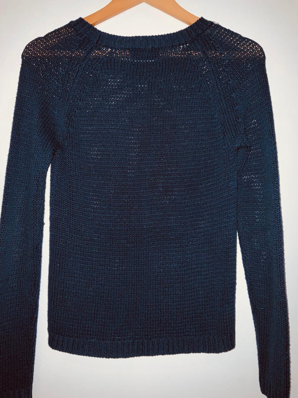 STRADIVARIUS Sweater en hilo cuello redondo. Talla S