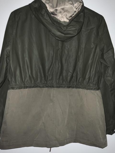 CHEVIGNON Chaqueta Anorak con corte. Talla S