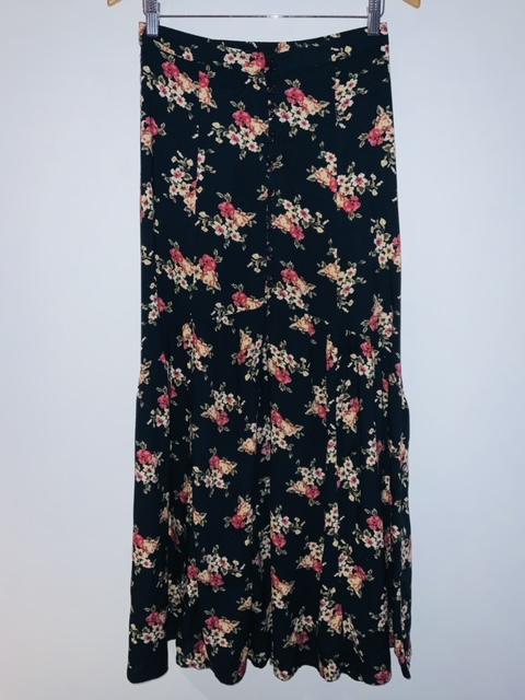 KOAJ Falda larga estampada Flores. Talla 6