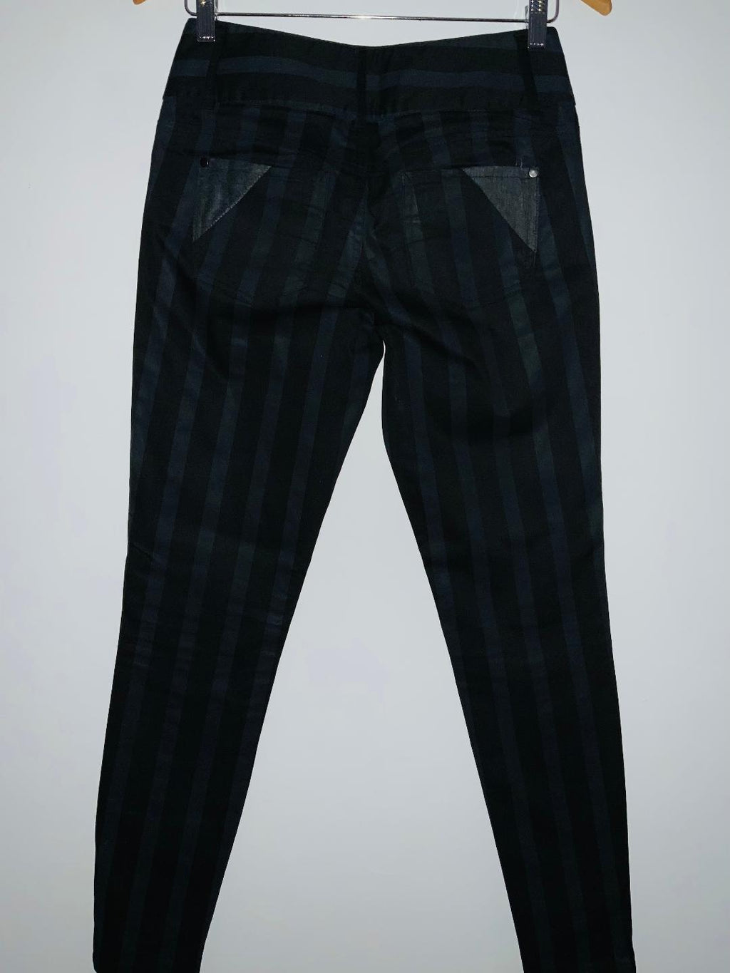 PANTALÓN en dril efecto rayas. Talla 36 ( 6 )