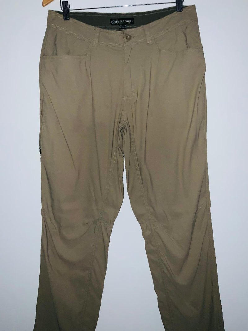 THE BC CLOTHING EXPEDITION Pantalón en nylon Caqui. Talla M ( 32x34 )