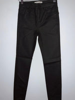 STRADIVARIUS Pantalón skinny con efecto brillo. Talla 34